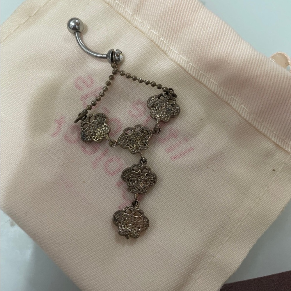 Belly button ring - Picture 2 of 4